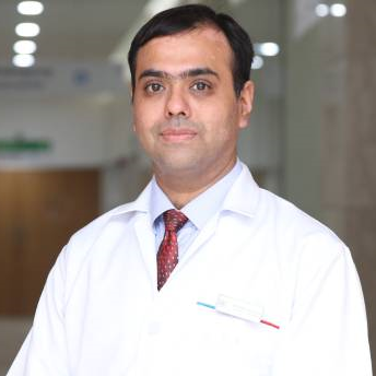 Portait photo of Dr ajay aggarwal interventional cardiologist practising in north west Delhi